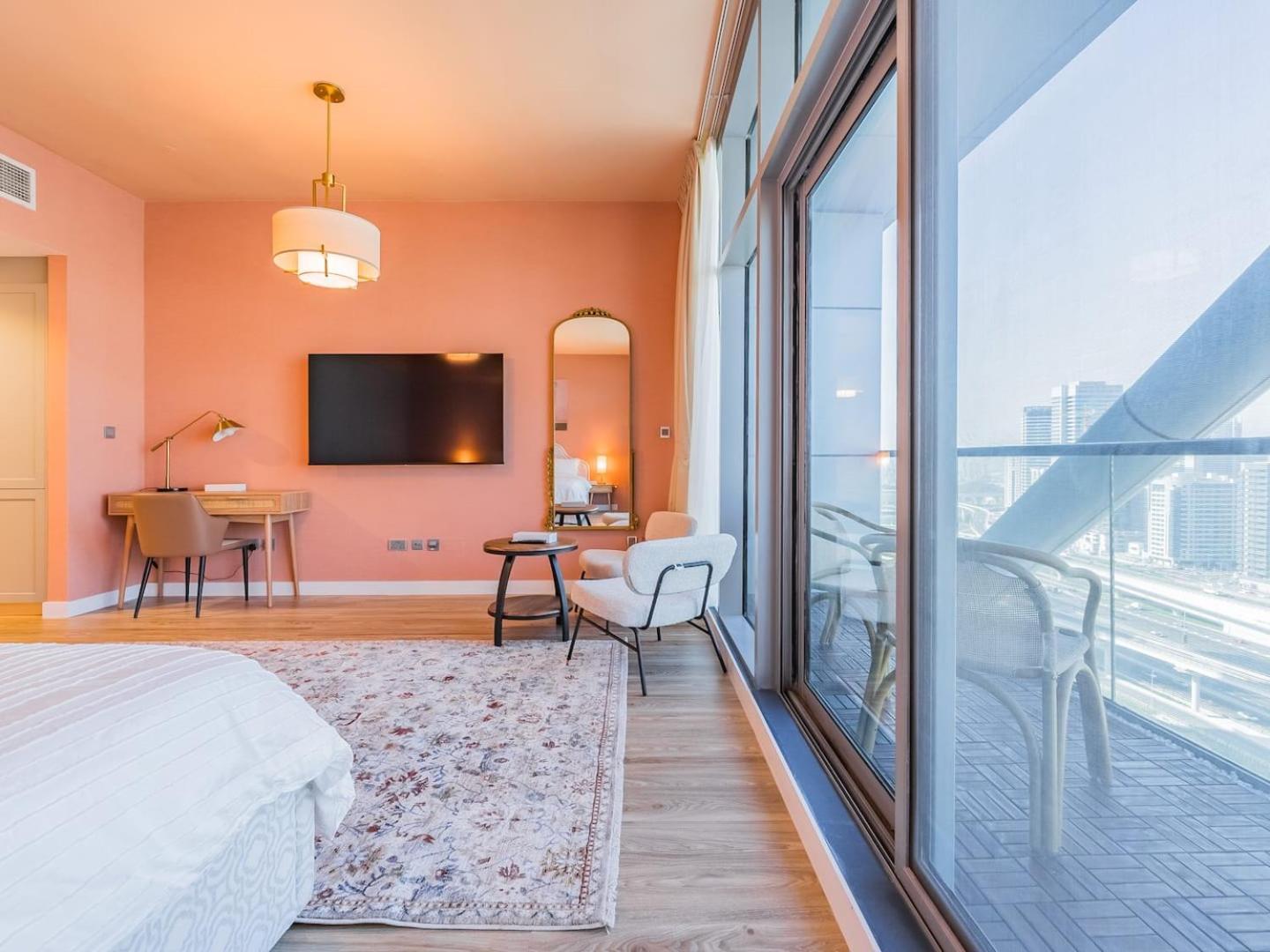 King Bed Studio Near Metro Pool Fast Wifi Apartment *